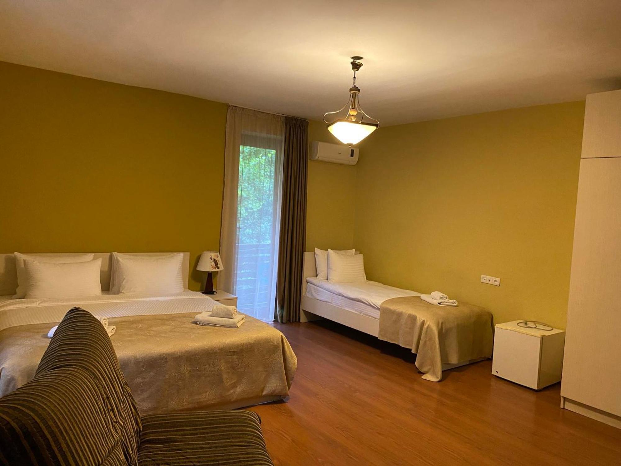 Motion Hotel Borzsomi Kültér fotó